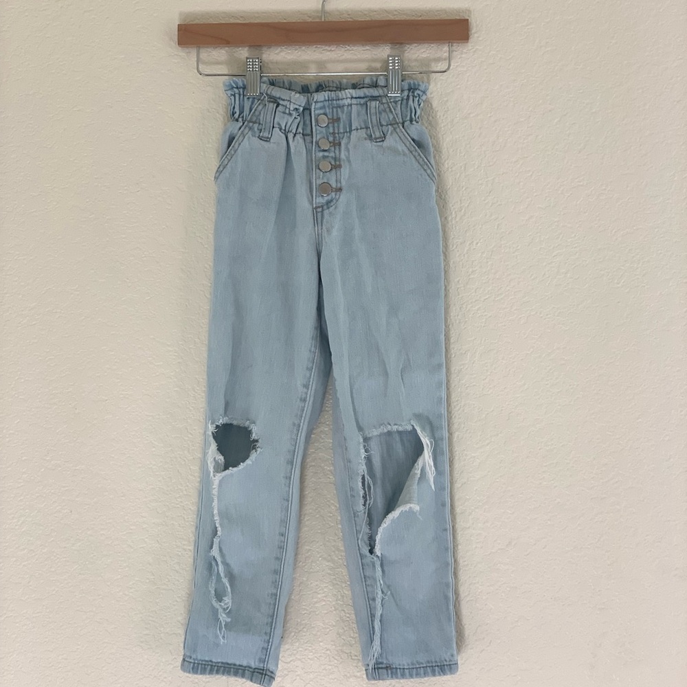 Forever 21 | straight leg high waisted destroyed light wash jeans size 5…
